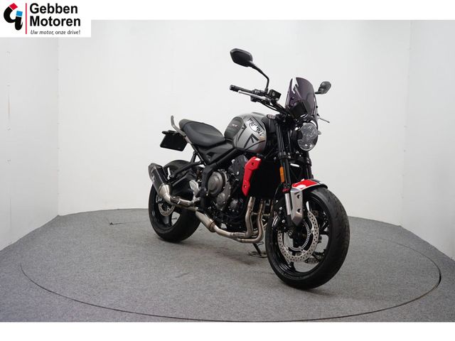 triumph - trident-660