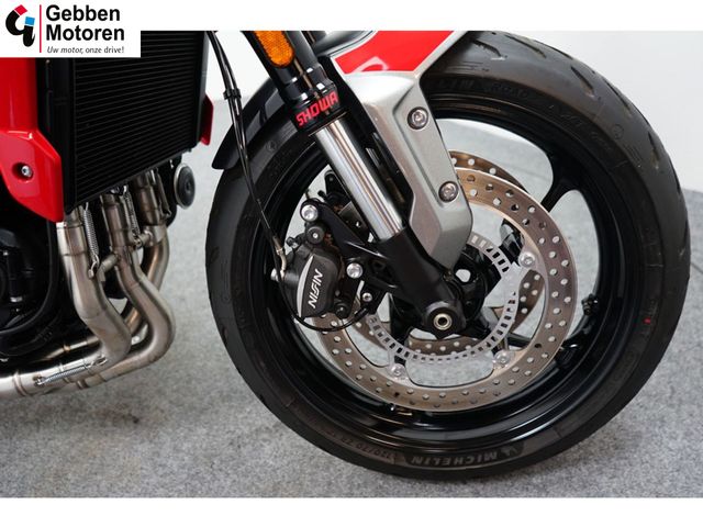 triumph - trident-660