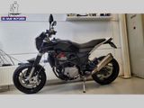 HUSQVARNA NUDA 900