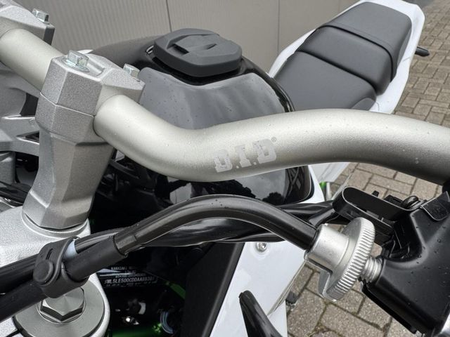 kawasaki - kle-500-se