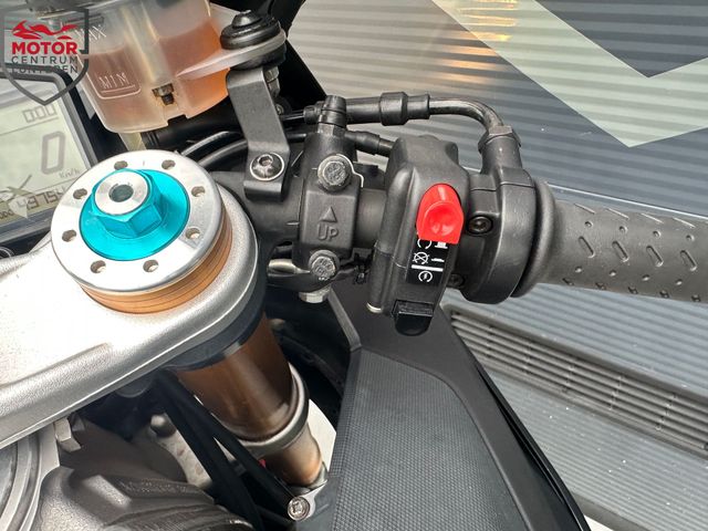 aprilia - rsv-4-1000-rr