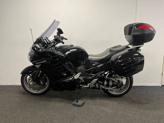kawasaki - gtr-1400