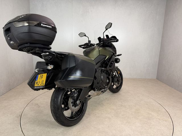 kawasaki - versys-650-grand-tourer