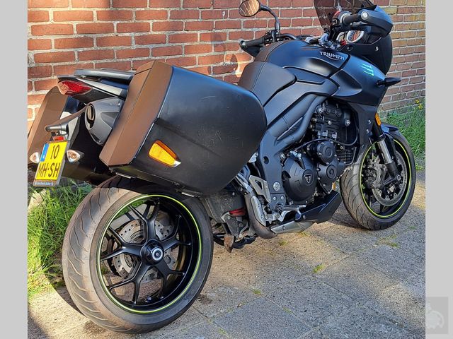 triumph - tiger-1050-sport