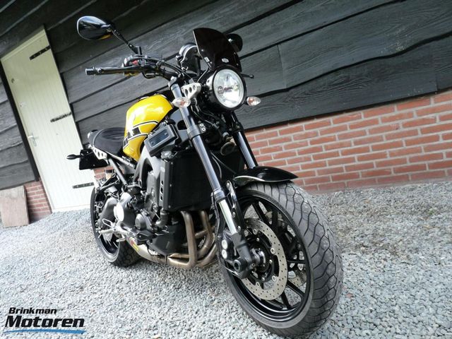 yamaha - xsr-900