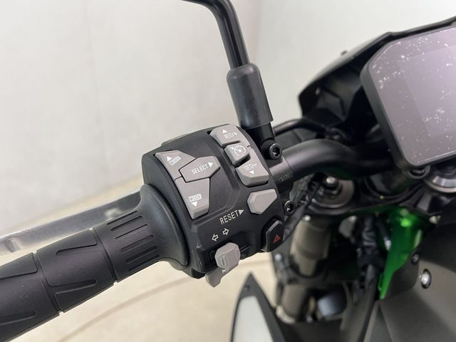 kawasaki - z900