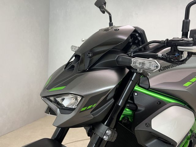 kawasaki - z900
