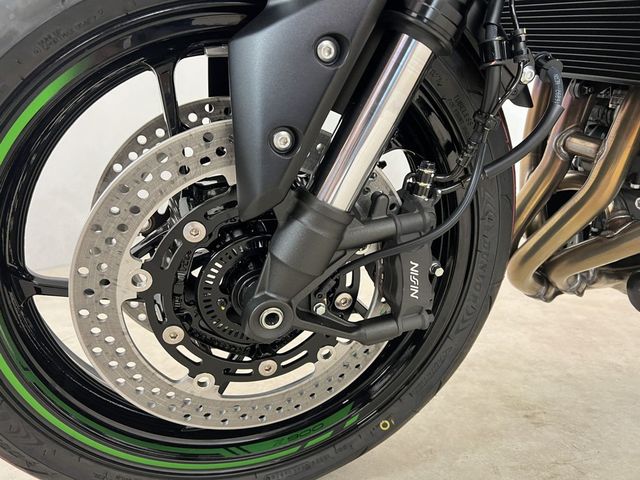 kawasaki - z900