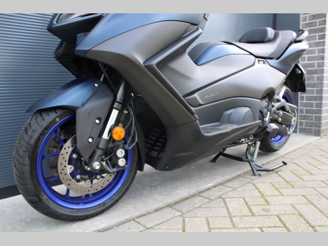 yamaha - tmax-560
