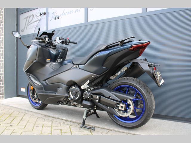 yamaha - tmax-560