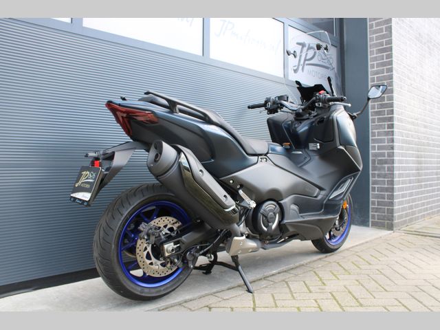 yamaha - tmax-560