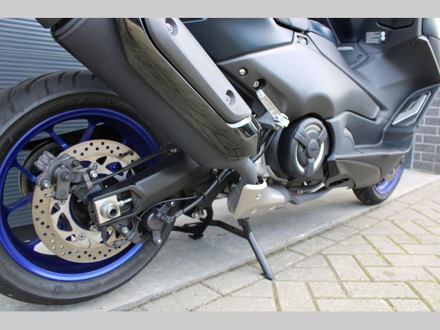 yamaha - tmax-560