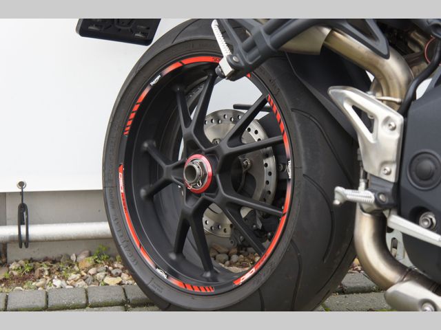 triumph - speed-triple-1050