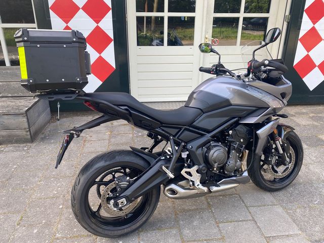 triumph - tiger-sport-660