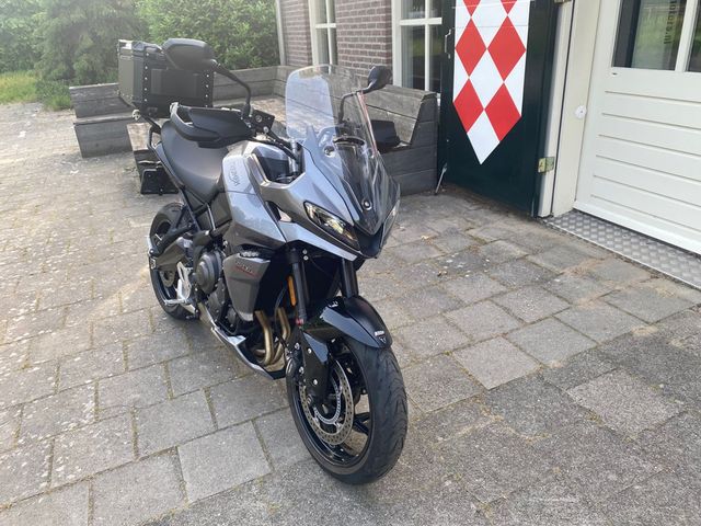 triumph - tiger-sport-660