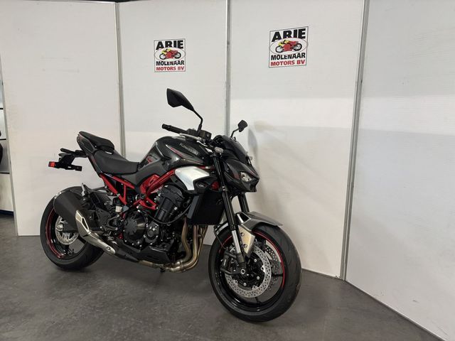 kawasaki - z900