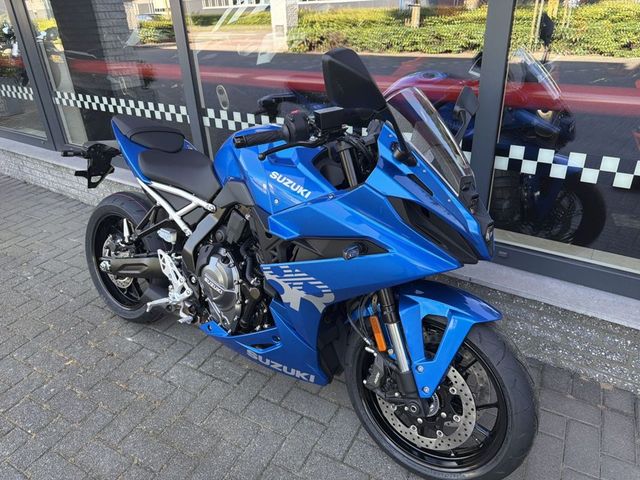 suzuki - gsx-8r