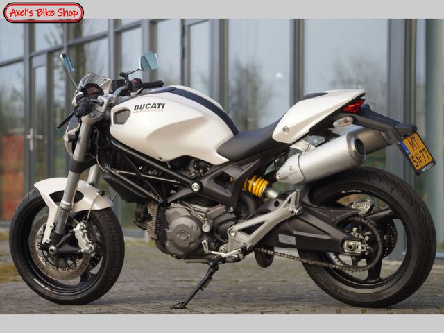 ducati - monster-696