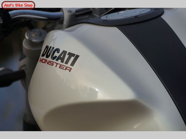 ducati - monster-696