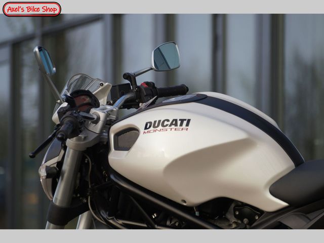 ducati - monster-696