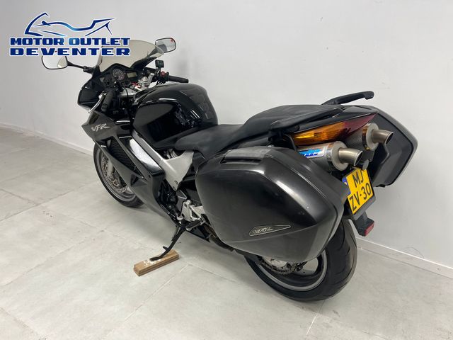 honda - vfr-800-fi-vtec