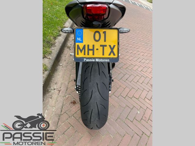 triumph - street-triple-rs