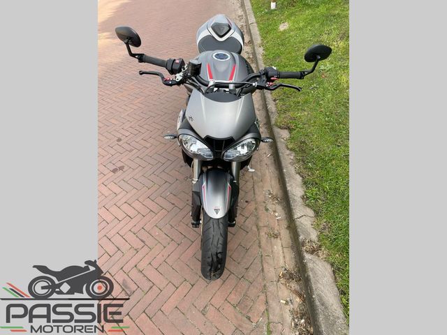 triumph - street-triple-rs