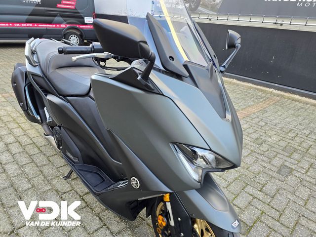yamaha - tmax-tech-max-560