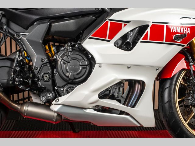 yamaha - r7