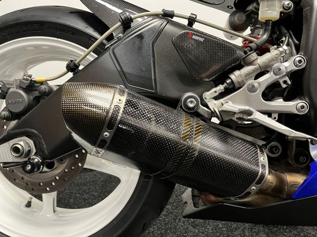 yamaha - yzf-r6-champions-edition