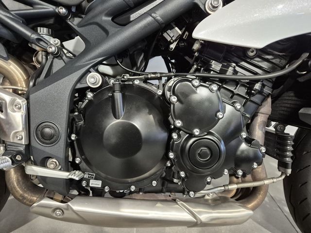 triumph - speed-triple-1050