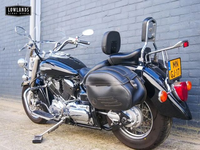 yamaha - xvs-1100-a-dragstar-classic