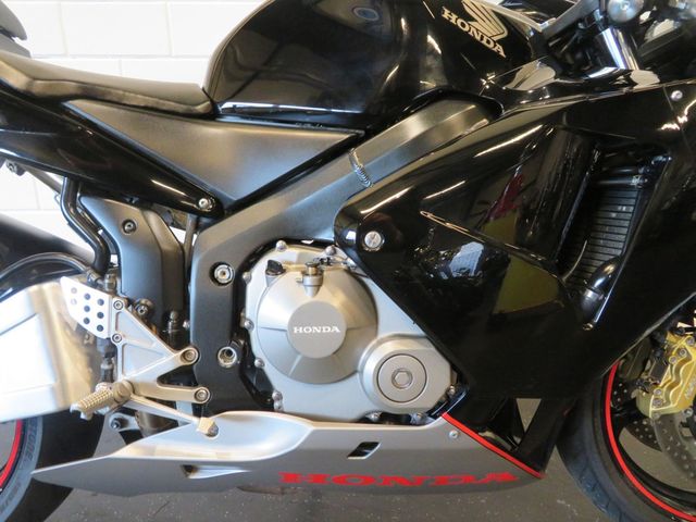 honda - cbr-600-rr