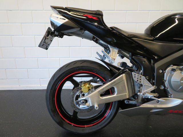 honda - cbr-600-rr