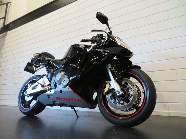 honda - cbr-600-rr