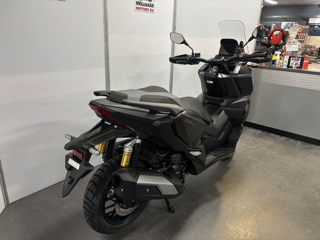 honda - adv-350