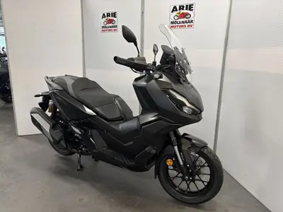 HONDA ADV 350 – foto 2