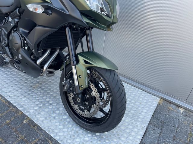 kawasaki - versys-650-grand-tourer