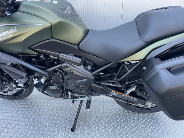 kawasaki - versys-650-grand-tourer
