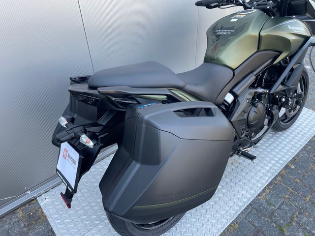 kawasaki - versys-650-grand-tourer