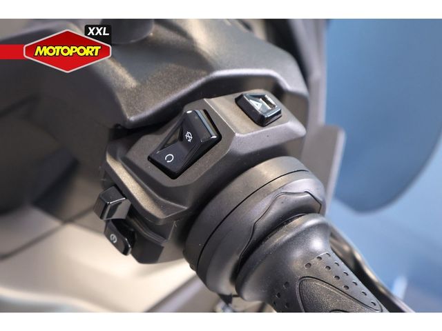 piaggio - mp3-530-hpe-advance-exlusive