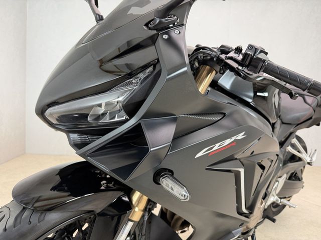 honda - cbr-650-r
