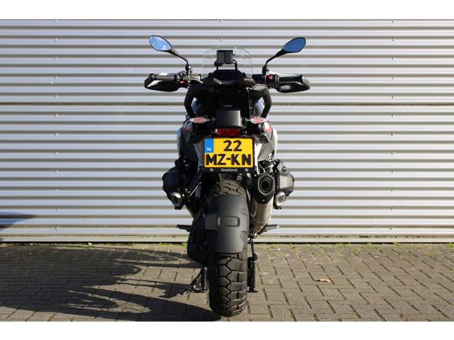 bmw - r-1300-gs