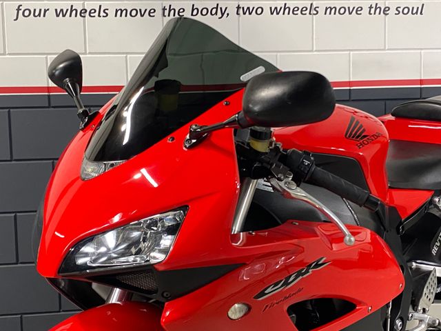 honda - cbr-1000-rr-fireblade
