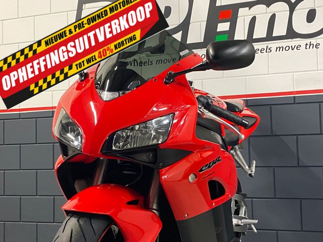 honda - cbr-1000-rr-fireblade