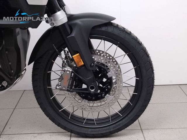 bmw - r-1300-gs-adventure