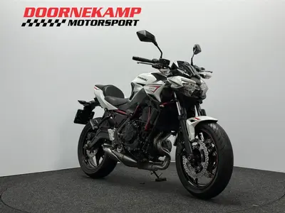 KAWASAKI Z650 – foto 3