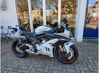 Cfmoto 675 SR-R 2025 nieuw
