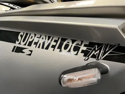 MV AGUSTA SUPERVELOCE 800 S – foto 2