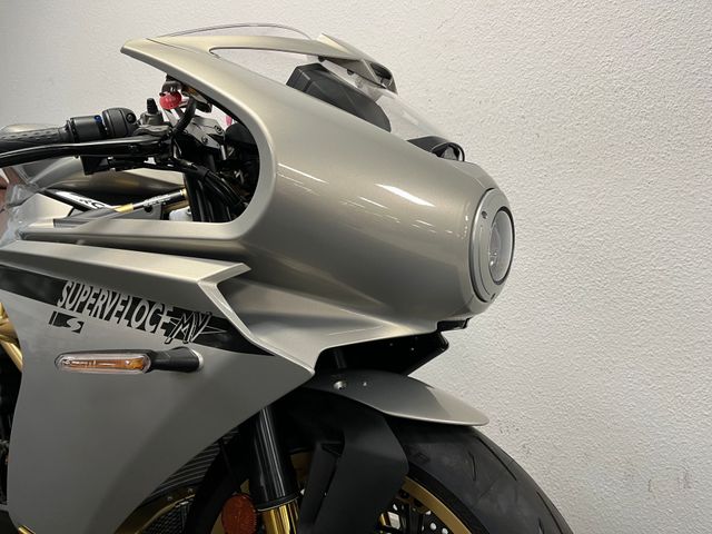 mv-agusta - superveloce-800-s